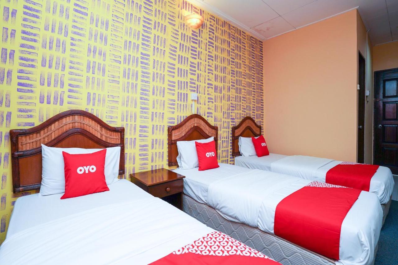 Oyo 44020 Kejora Garden Resort Kampong Pasir Bogak Exterior photo