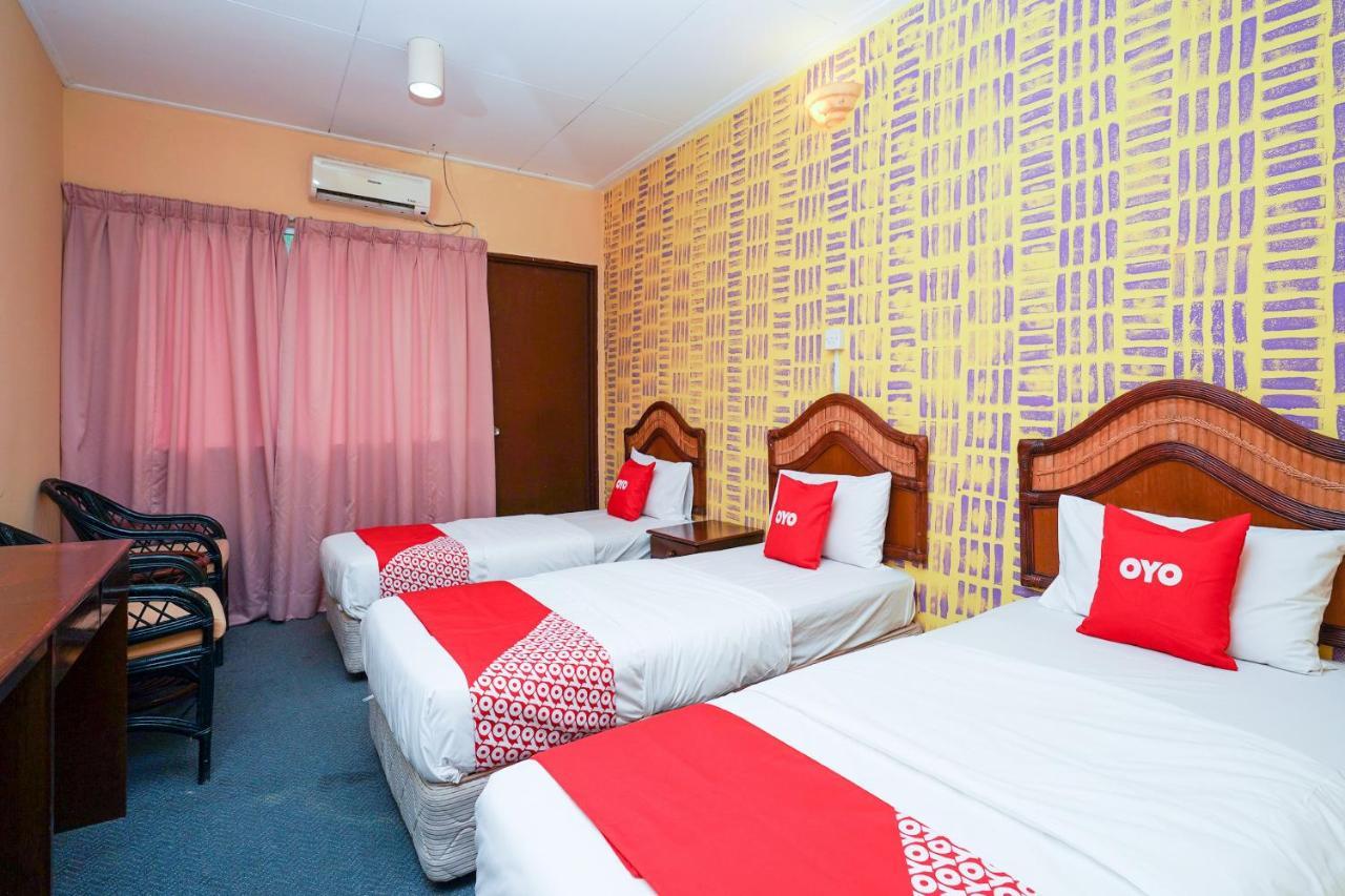 Oyo 44020 Kejora Garden Resort Kampong Pasir Bogak Exterior photo